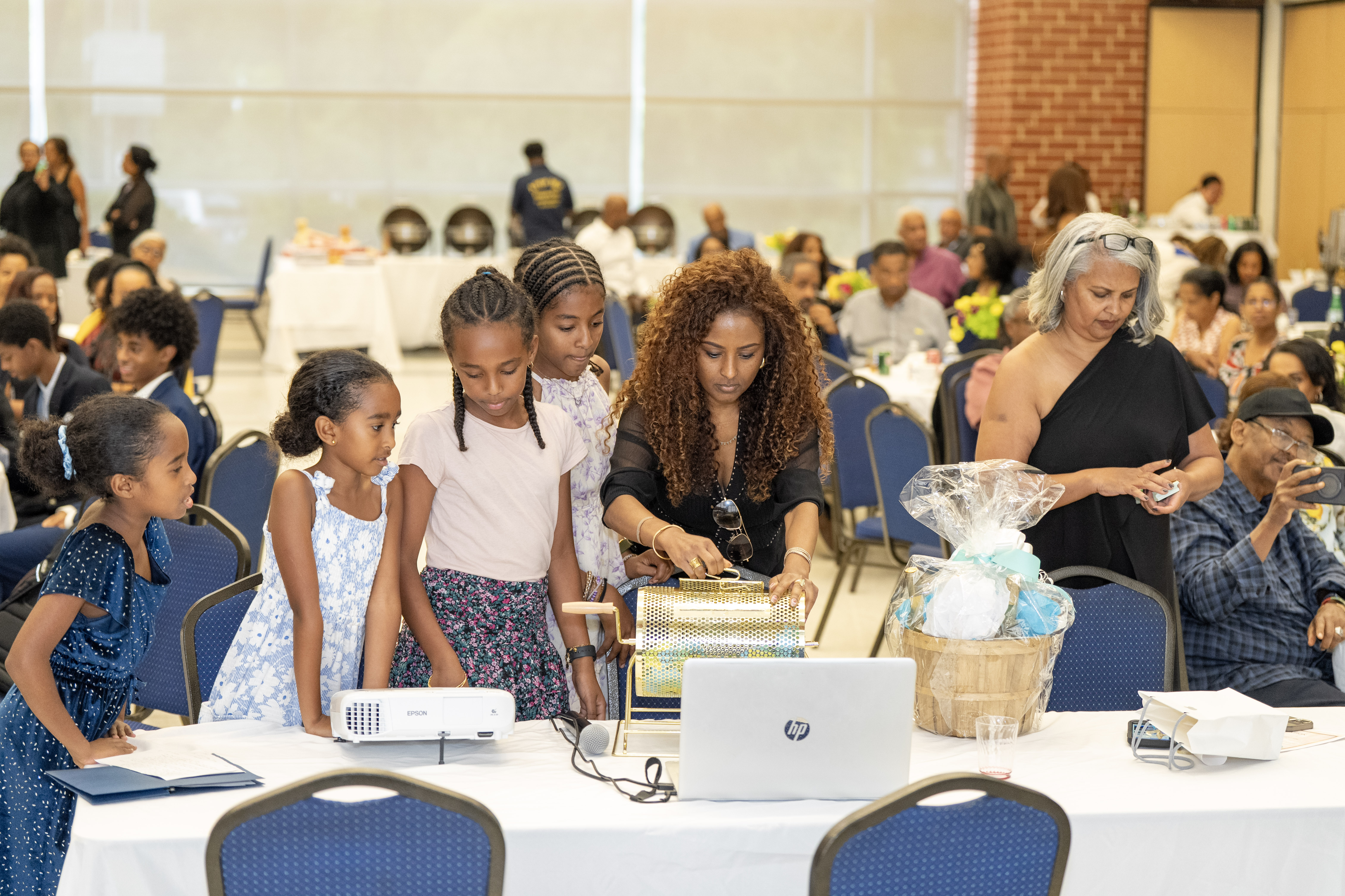 2025 FUNDRAISING LUNCHEON (71)